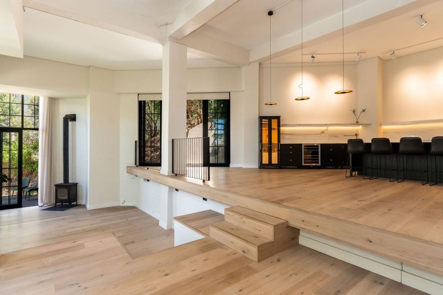 2 Bedroom Property for Sale in Tamboerskloof Western Cape